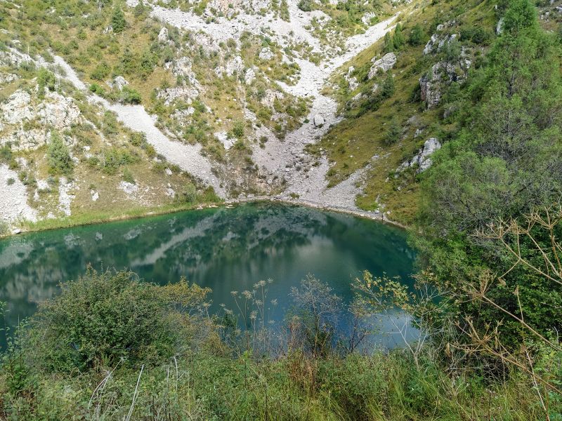 File:Sary-Chelek lake in Kyrgyzstan 3.jpg