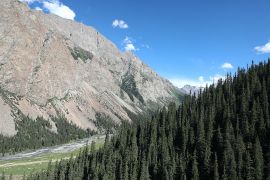 On the way to the Barskoon waterfalls