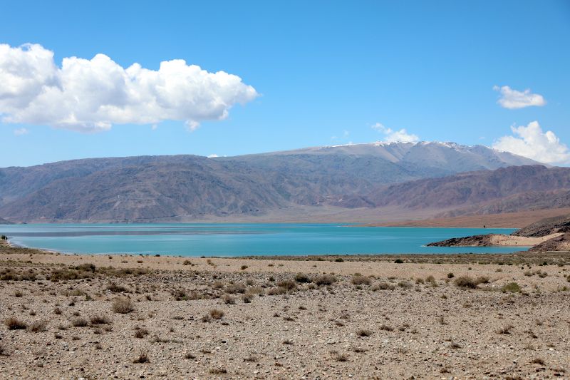 Fichier:Orto-Tokoy Reservoir, Kyrgyzstan.jpg