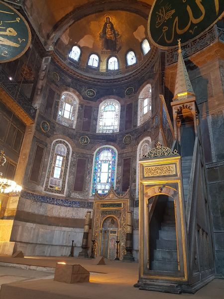 File:Hagia Sophia mosque in Istanbul 08.jpg