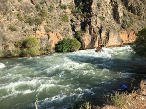 Chu river at Boom gorge in Kyrgyzstan.jpg