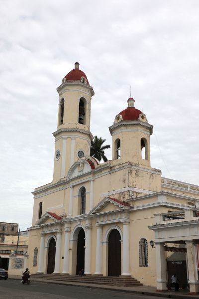 File:Сienfuegos, Cuba 02.jpg